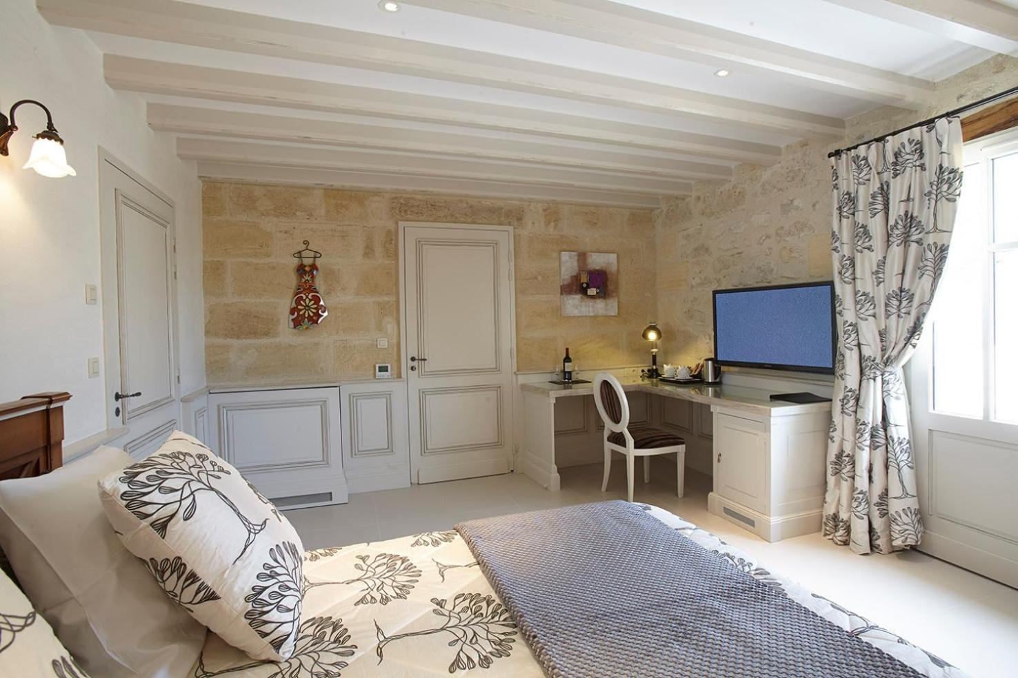 Château La Rose Perrière Lussac  Cameră foto
